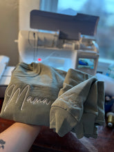 Load image into Gallery viewer, Sweatshirt